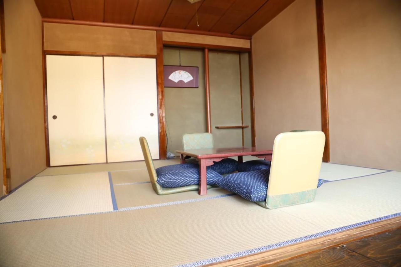 Guesthouse Nishihara Atami  Eksteriør bilde